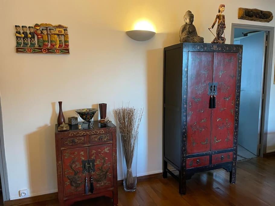 Appartement Sur Le Parvis De La Cathedrale Senlis  Eksteriør bilde