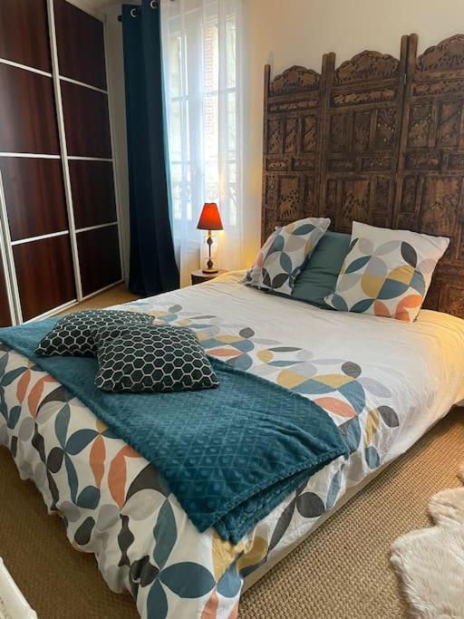 Appartement Sur Le Parvis De La Cathedrale Senlis  Eksteriør bilde